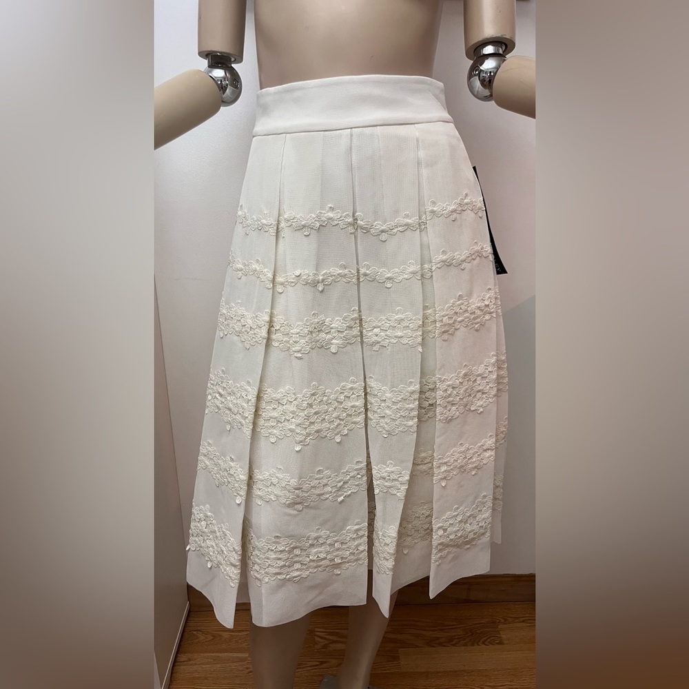NWT LOWEST PRICE NOW Badgley Mischka Ivory Skirt